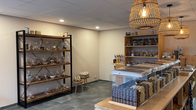 Vitrine met handgemaakte bonbons